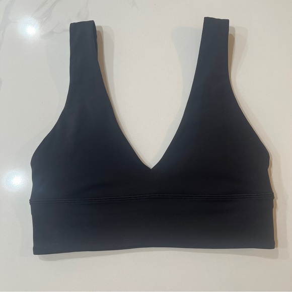 Like New Lululemon Align V-Neck Bra Light Support A/B Cup Size 6 - Picture 3 of 7